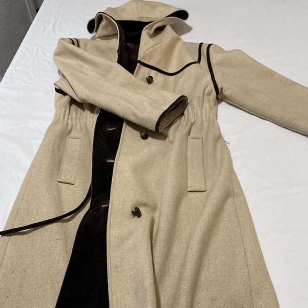 Vintage Cedarhurst 100% Pure Wool Beige Belted Overcoat